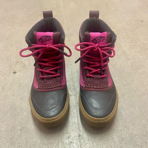 Vans Pink and Brown Winter Boots - Picture 9 of 11